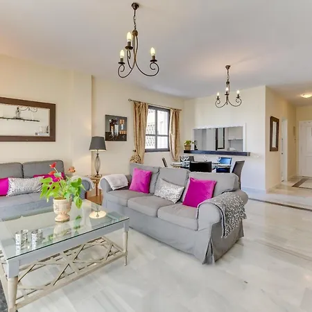 Beachside Puerto Banus Luxury Aprt2 ماربيا
